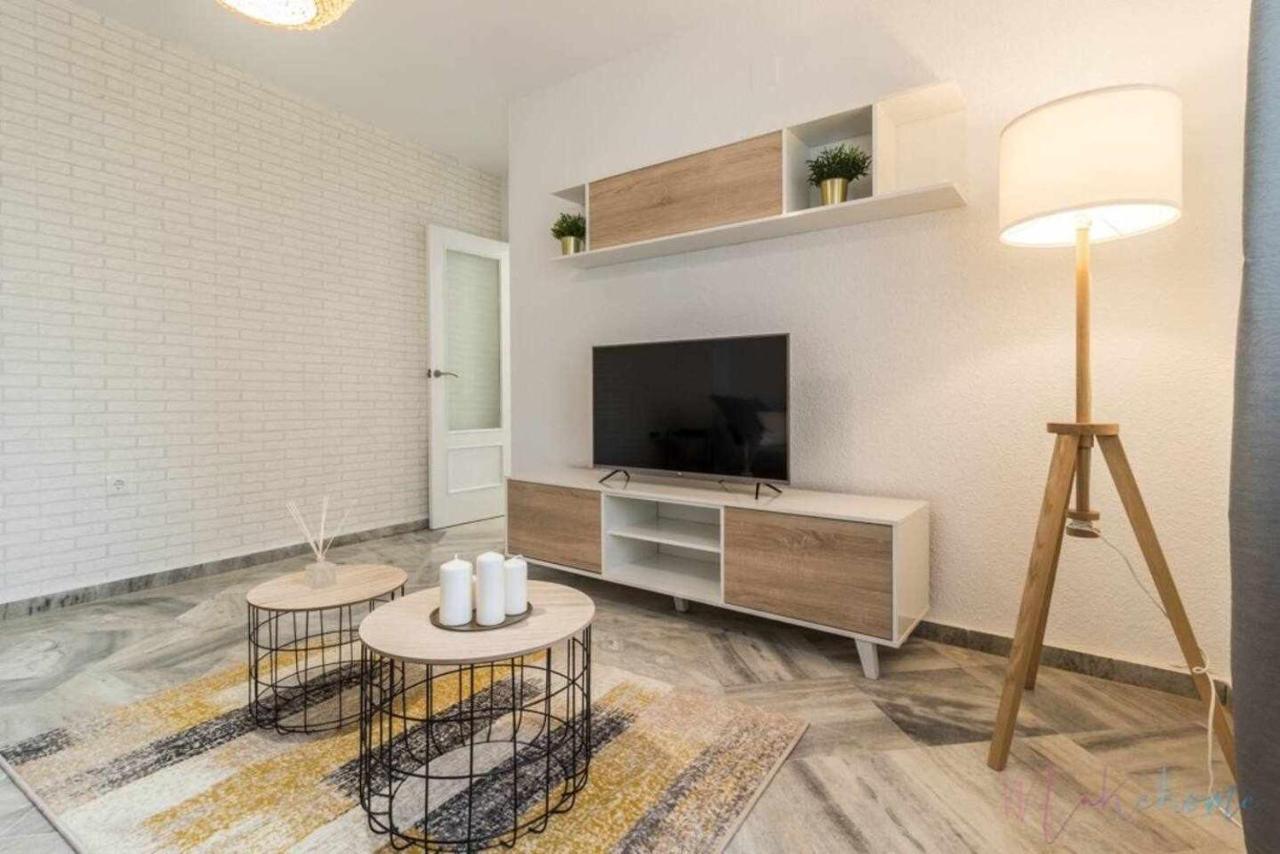 Apartamento Tranquilo En Pleno Centro Con Garaje Уельва Екстер'єр фото