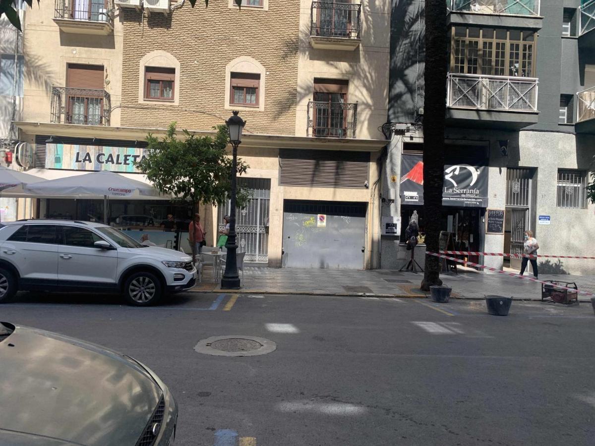 Apartamento Tranquilo En Pleno Centro Con Garaje Уельва Екстер'єр фото